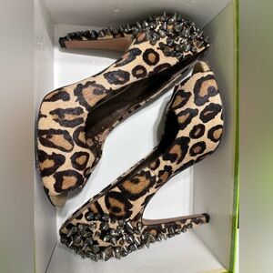 Vintage Sam Edelman Lorissa, Leopard Studded Peep Toe pumps Size 8 USA